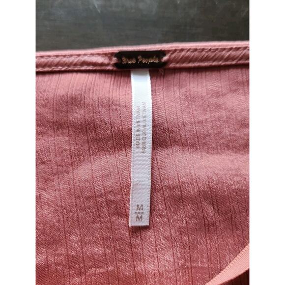 Free People Santiago blouse in Pink Cinnamon long sleeve satin top Size Medium - Picture 7 of 10